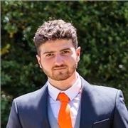 Juriste en droit privé, je propose depuis 3 ans des cours particuliers de droit sur l’île de France pour lycéens ou étudiants.